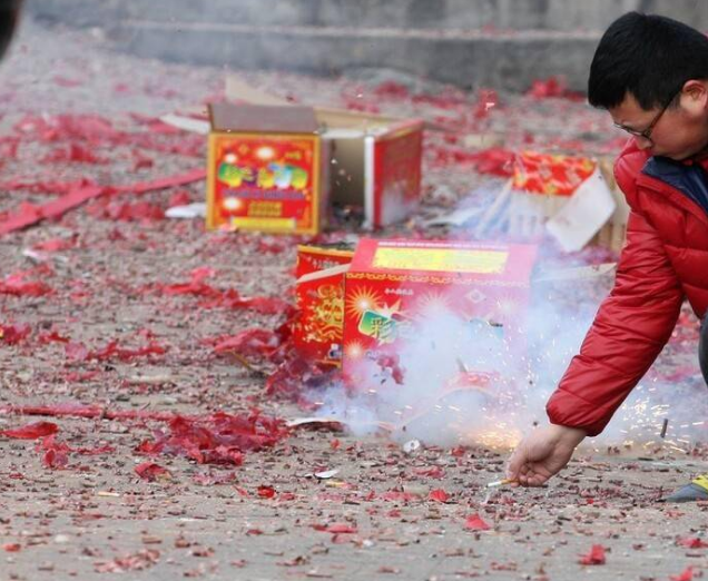 Making dumplings at home during the Spring Festival will crack when they freeze? Does the dumpling machine have anti-freezing and cracking functions?